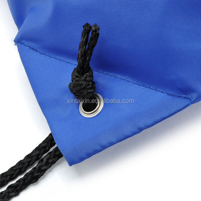 Ekologiczna torba sportowa ze sznurkiem poliestrowym Mała aksamitna torba na biżuterię na prezent